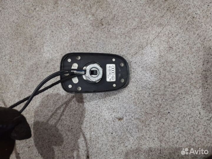 Антенна в крышу оригинал для Audi A4 B8