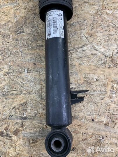 Амортизатор Л Зд BMW E70