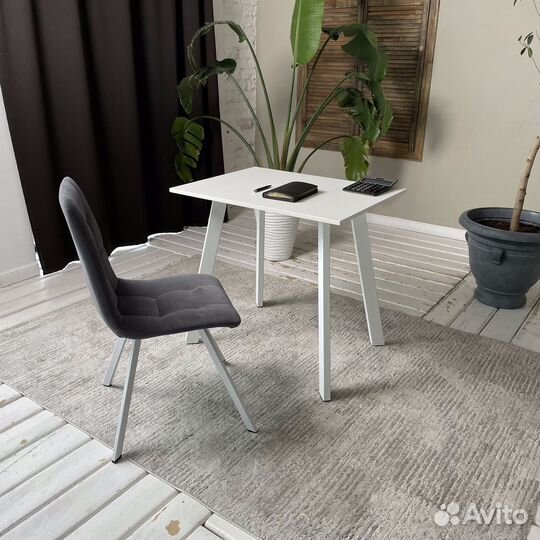 Компьютерный стол Ник 80*60 см. белые ножки