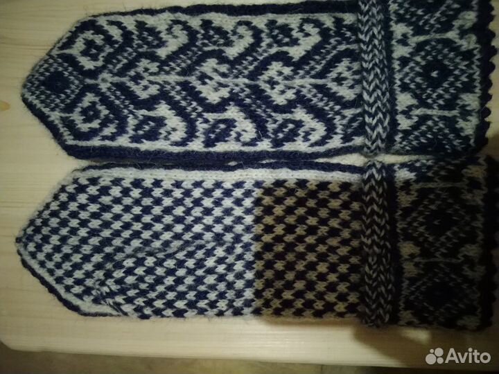 Варежки ручной вязки