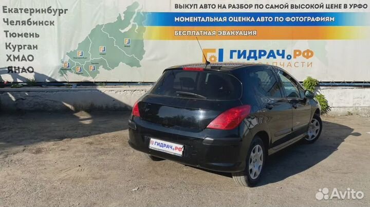 Усилитель переднего бампера Peugeot 308 (T7) 96567