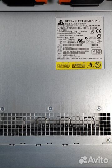 Схд IBM Storwize V5000 00Y5761 с корзинами без HDD