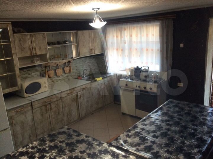 Комната 16 м² в 5-к., 2/2 эт.