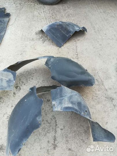 Подкрылки, локеры Додж караван, крайслер вояджер