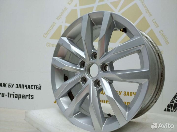 Диск литой R16 Volkswagen Passat