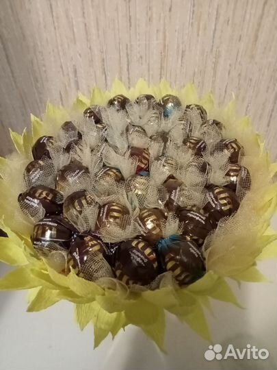 Сладкие букеты из конфет