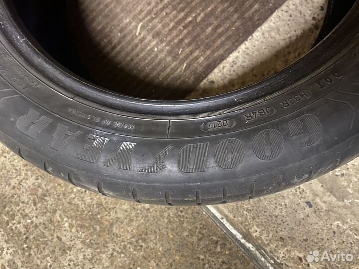 Летняя резина 215 55 r17
