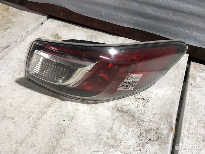 Задний правый стоп mazda 6