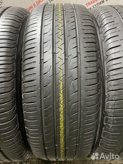 Goodyear EfficientGrip Performance 215/60 R17 96H