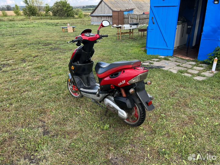 Скутер Stels Skif 50