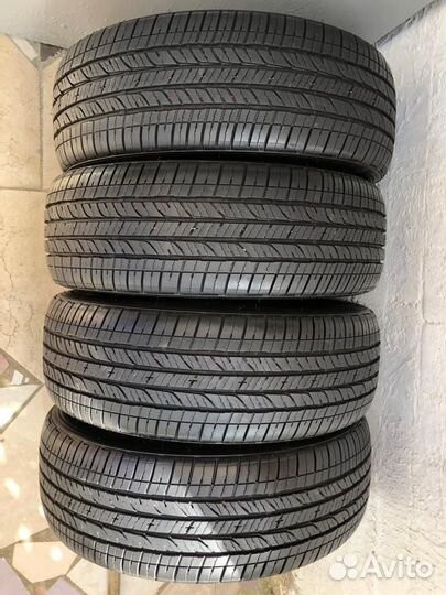 Bridgestone Dueler H/T 843 215/60 R17