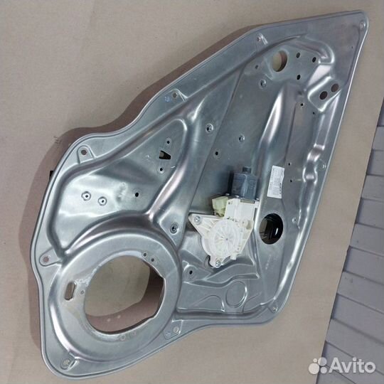 Стеклоподъемник Мерседес Е 212 Mercedes W212 E RL