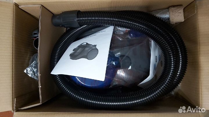 Пылесос циклон Midea, 1 500 Вт