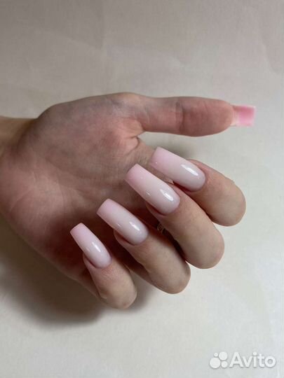 Модель маникюр