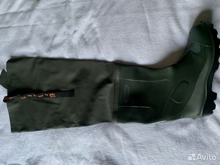 Рюкзак охотника, рыбака. Костюм, бродни