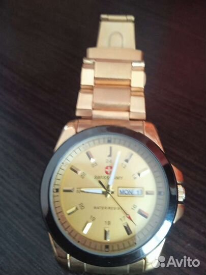 Часы наручные