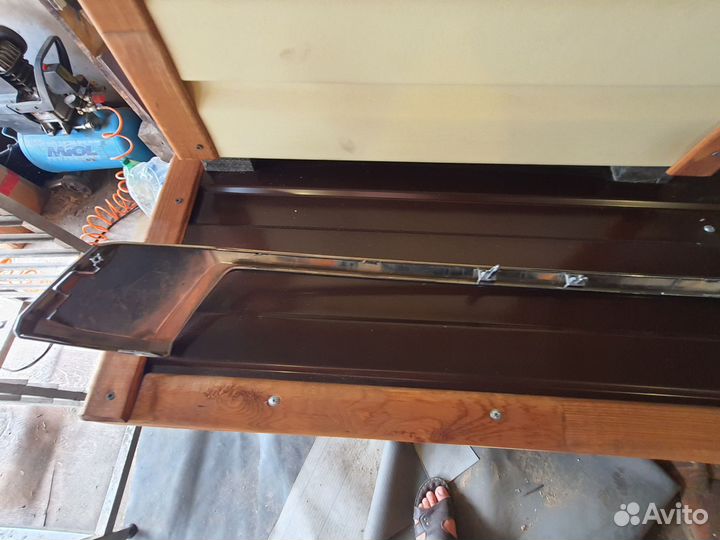 Toyota land cruiser 200 хром на решетку