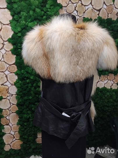 Жилет лиса+кожа 50р