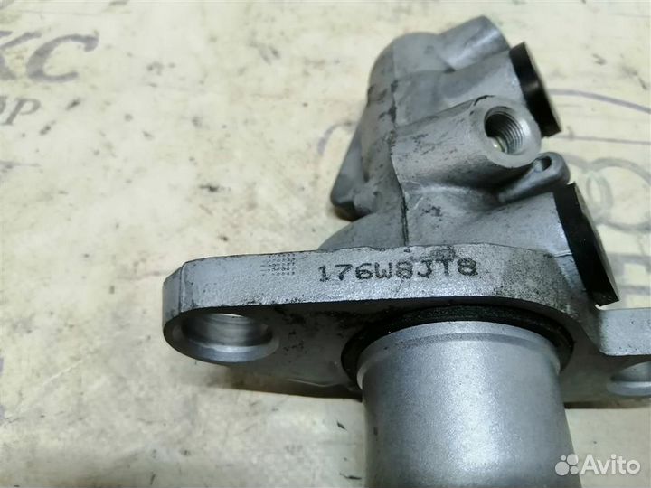 Цилиндр тормозной главный VW Passat CC 2008-2017