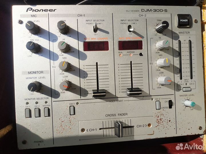 Микшерный пульт Pioneer DJM 300 - s