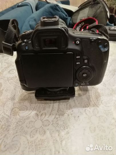 Зеркальный фотоаппарат Canon eos 60D