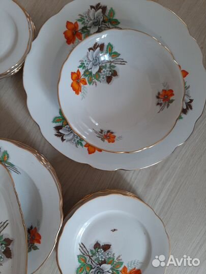 Набор столовой посуды на 6 персон