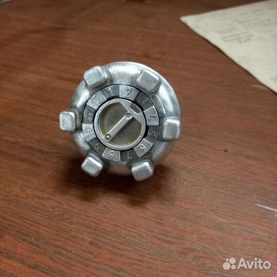 Крышка бензобака с кодовым замком