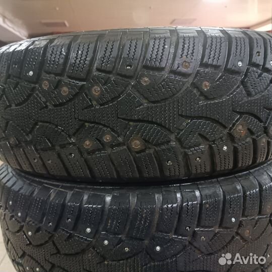 Continental Conti4x4IceContact 215/65 R16