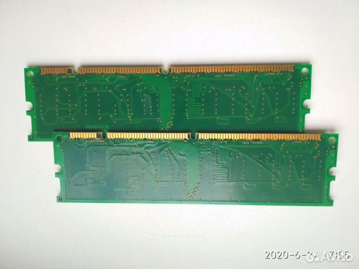 2 планки оперативной памяти Samsung PC100-322-620