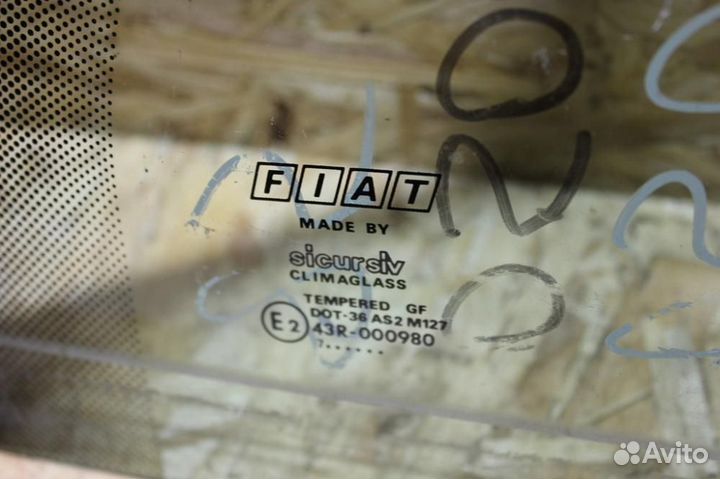 Стекло двери задней правой форточка Fiat Marea 199