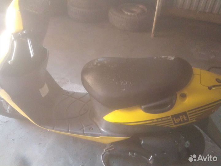 Скутер Suzuki lets сломан