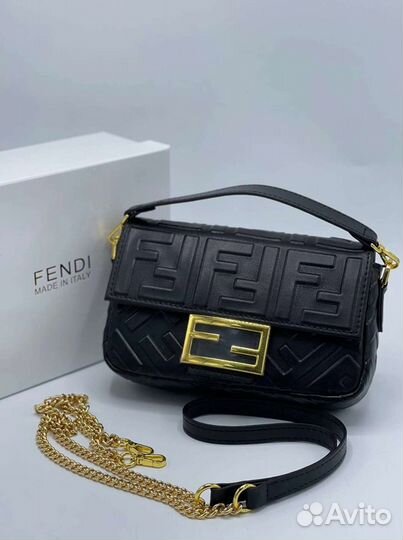Клатч Fendi