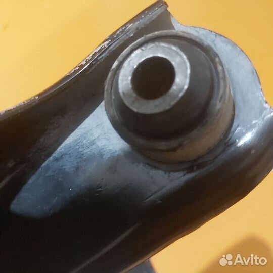 Передние рычаги ларгус.логан