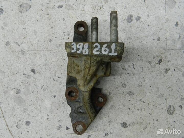 Кронштейн двигателя правый Kia Rio 2 JB 2005-2011