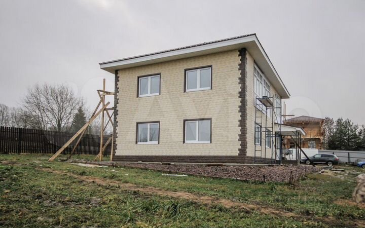 Дом 180 м² на участке 15 сот.