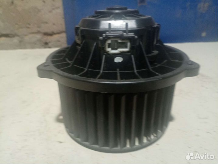 Моторчик печки Hyundai Solaris 1