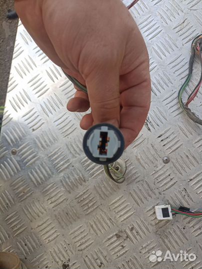 Проводка заднего фонаря Nissan X-Trail T30