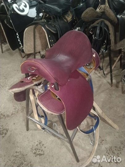 Седло кавалерийское