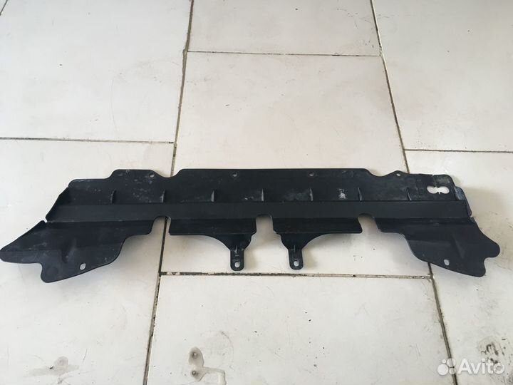 Пыльник переднего бампера Форд Транзит 8