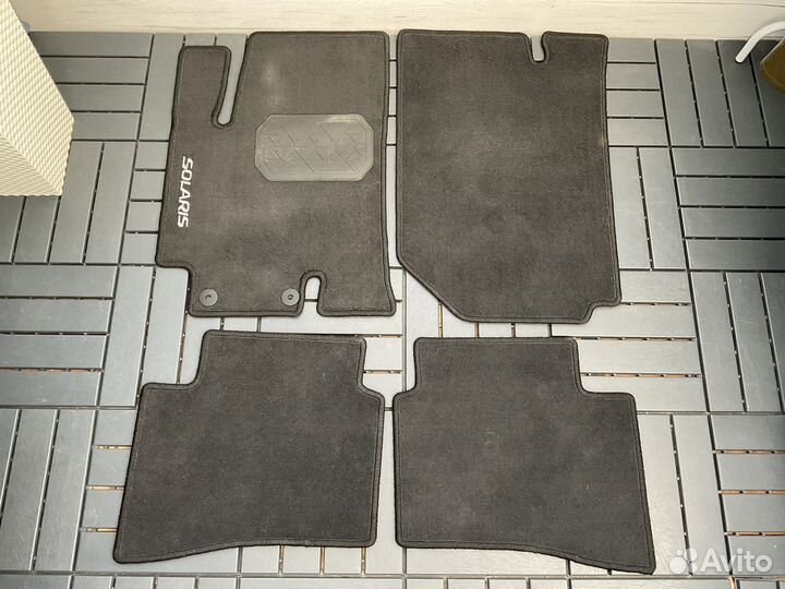 Автомобильные коврики ворсовые