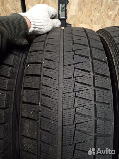 Bridgestone Blizzak Revo GZ 215/55 R17