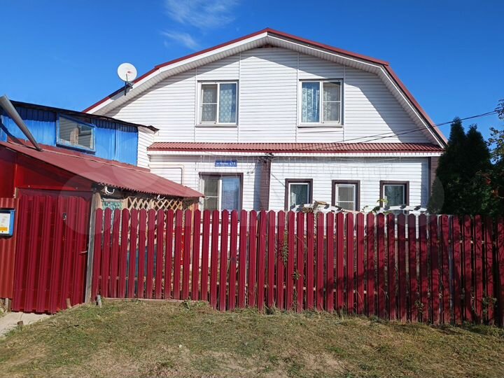 Дом 218 м² на участке 7 сот.