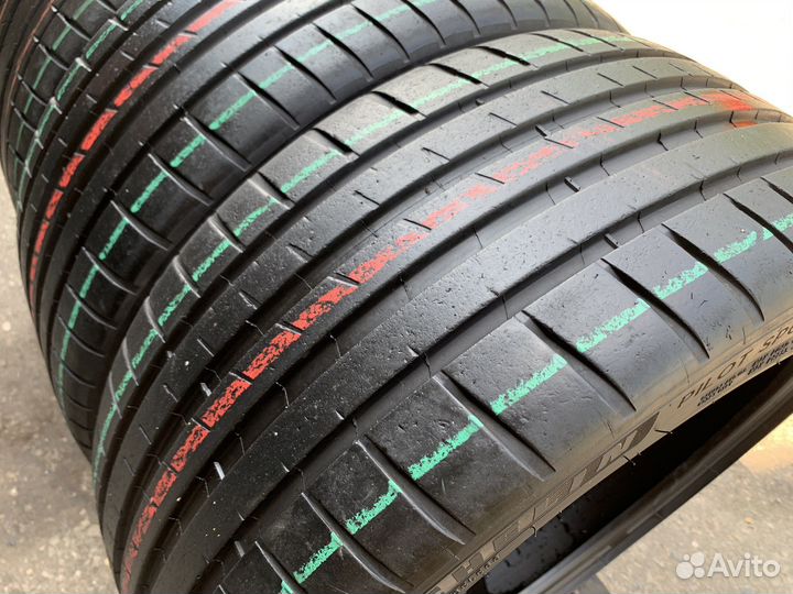 Michelin Pilot Sport 4 S 275/30 R20 и 245/35 R20