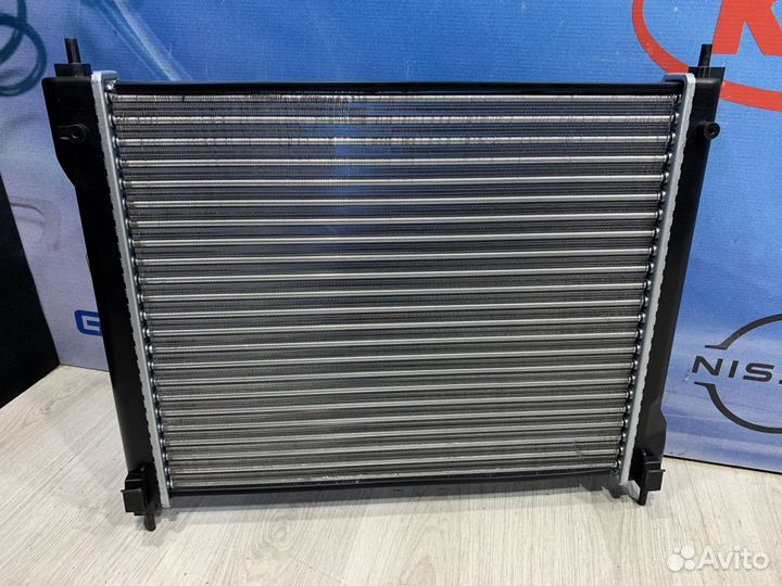 Радиатор охлаждения двигателя основной Nissan tiid