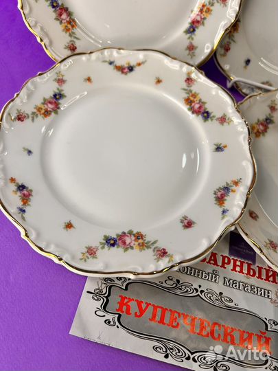 Тарелки с мелкими цветами 4шт Германия