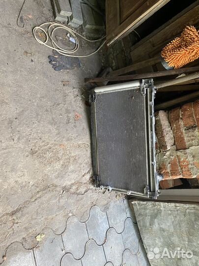 Радиатор кондиционера lexus is 250