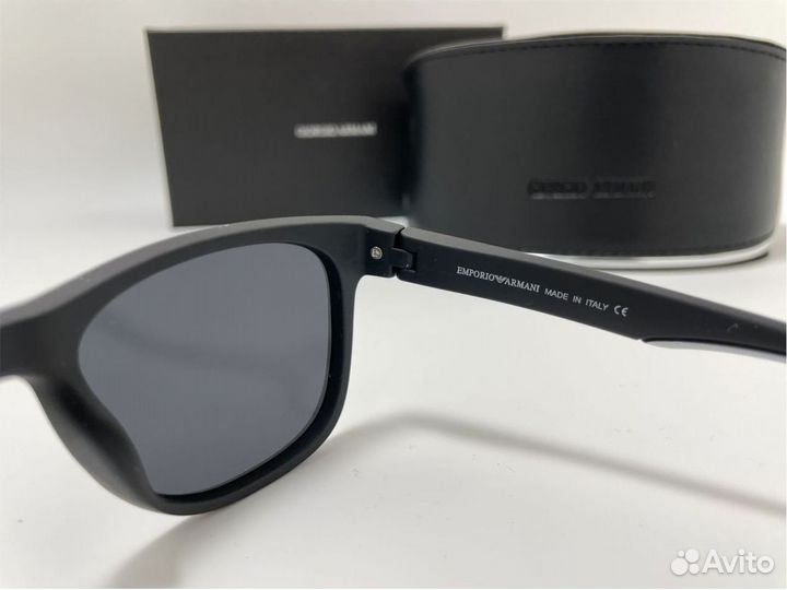 Солнечные очки Armani