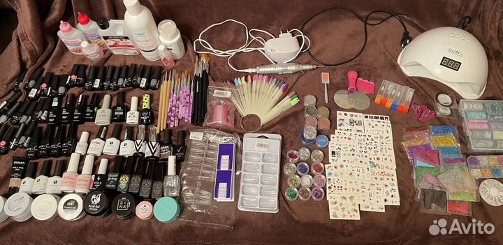 Продаю набор для гель-лака и наращивания ногтей