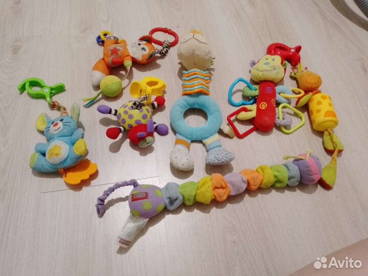 Развивающие игрушки пакетом