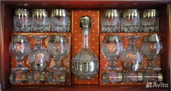 Набор стаканов